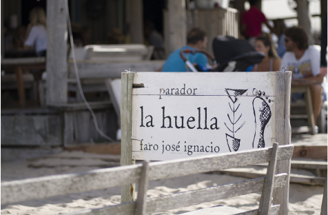 LA HUELLA 19